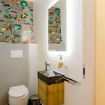 Ravecca Luxury - In The Heart Of Center Apartamento Génova