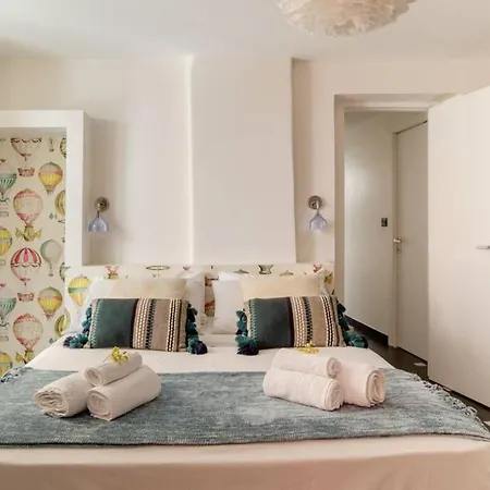 Ravecca Luxury - In The Heart Of Center شقة