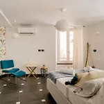 Ravecca Luxury - In The Heart Of Center * Janov