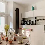 Ravecca Luxury - In The Heart Of Center